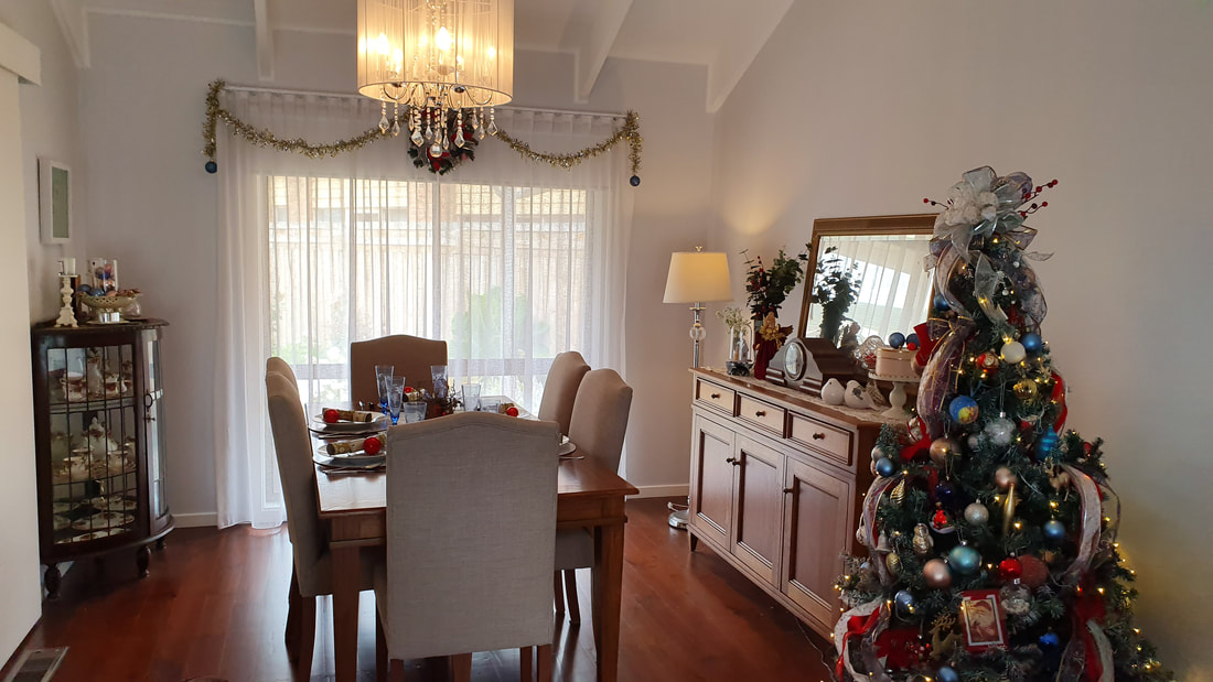 Dora's blue and red dining room Christmas